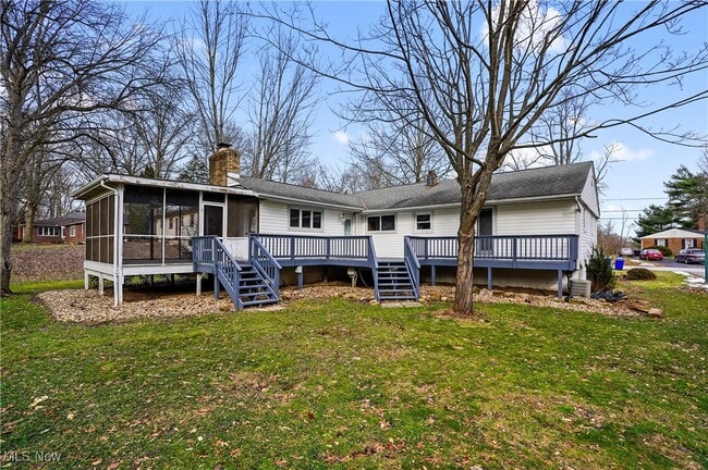 Building Photo - 7429 Sylvan Dr