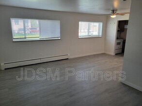 Building Photo - 2187 S Depew St