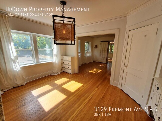 Building Photo - 3129 Fremont Ave S