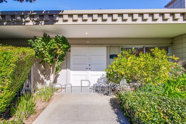 Photo - 71 Los Altos Square Townhome