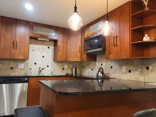 Building Photo - 5326 Fleetwood Oaks Ave