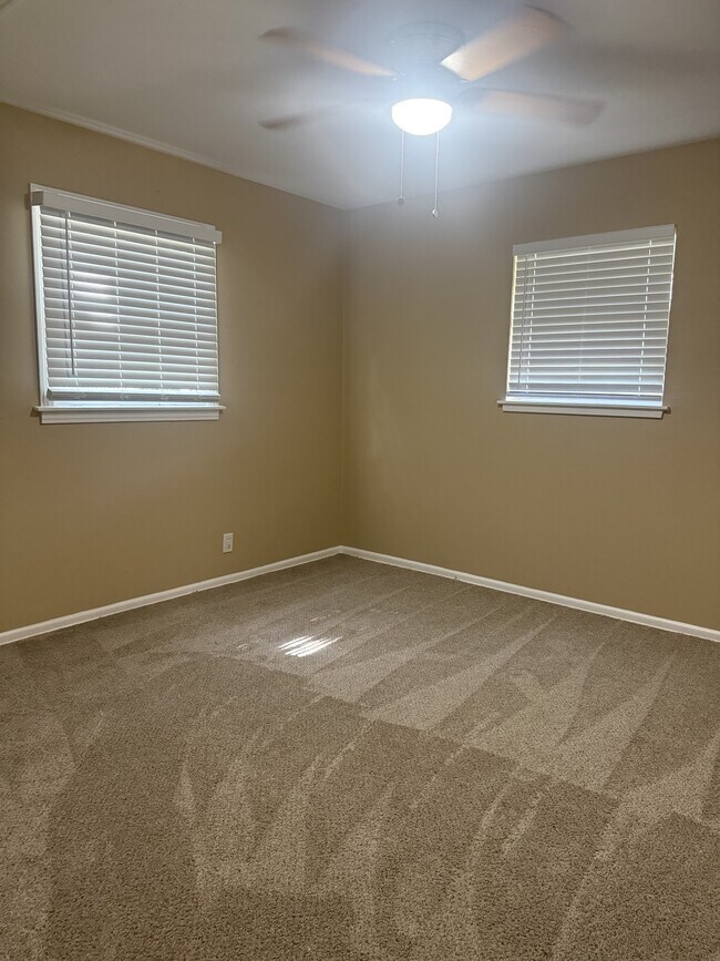 Foto del edificio - 5955 Windy Hill Cir S