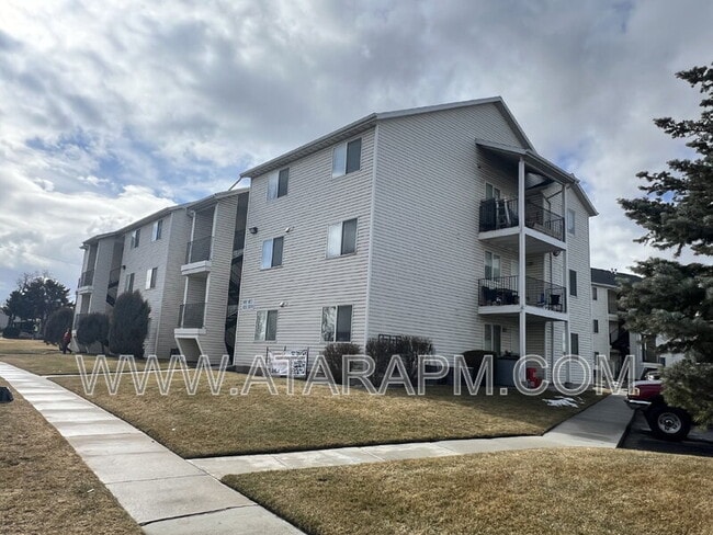 Building Photo - 4988 W 4850 S