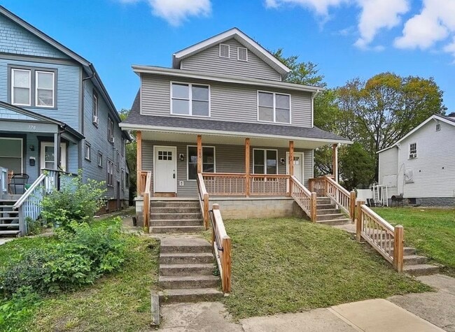 Building Photo - 782 Seymour Ave