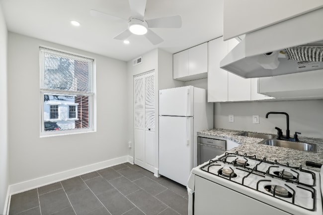 Photo - 2602 E Lehigh Ave Apartment