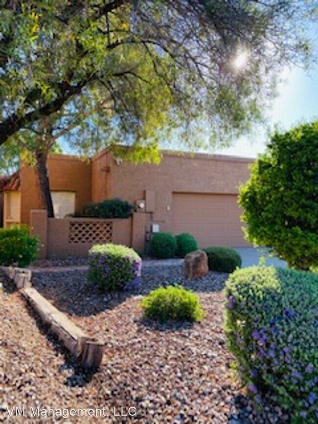 Building Photo - 3 br, 2 bath House - 806 E Becker Lane