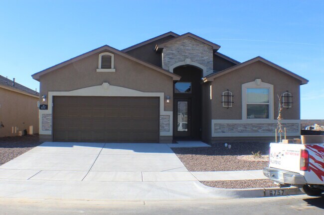 Building Photo - 6757 Ixtapa Pl