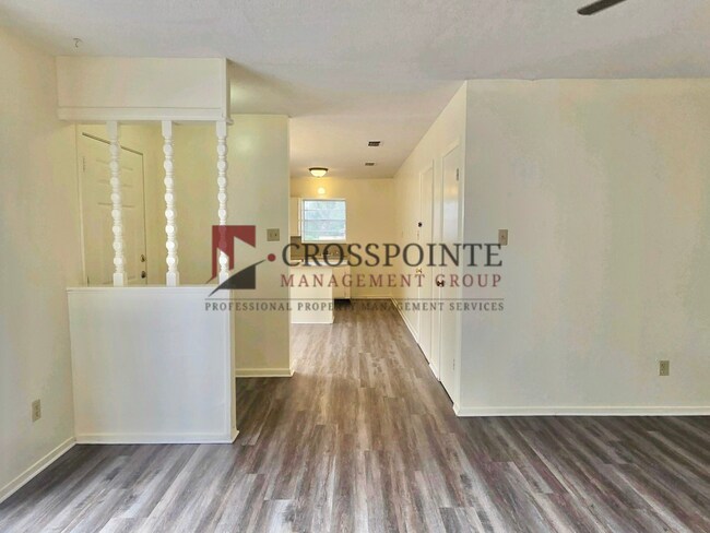 Foto del edificio - Tour Today! 3 Bedroom, 2 Bathroom Unit!