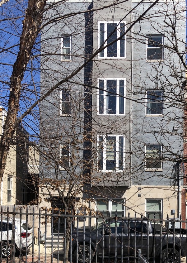 Primary Photo - 819 Cameron St