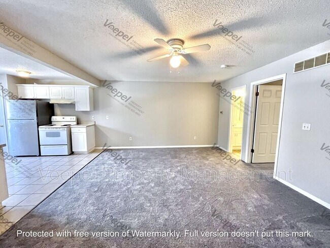 Foto del edificio - 5644 N Anita Ave