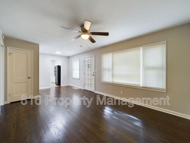 Building Photo - 11114 Bennington Ave