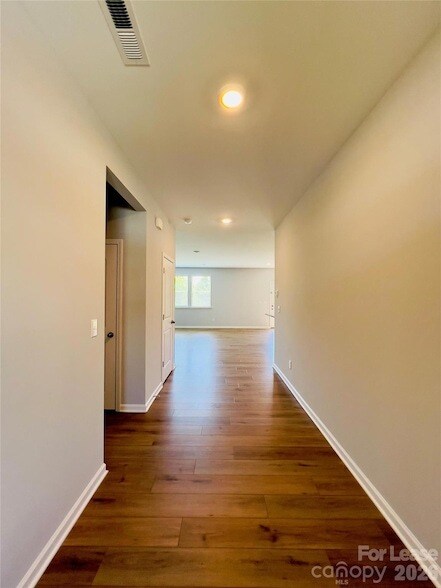 Building Photo - 11262 Serenity Farm Dr