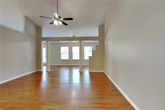 Building Photo - 139 Autumn Creek Dr