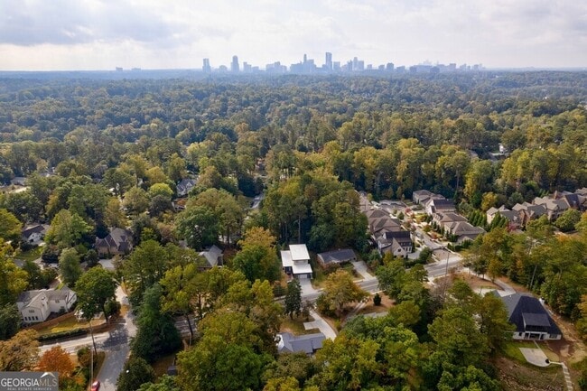 Building Photo - 390 Windsor Pkwy
