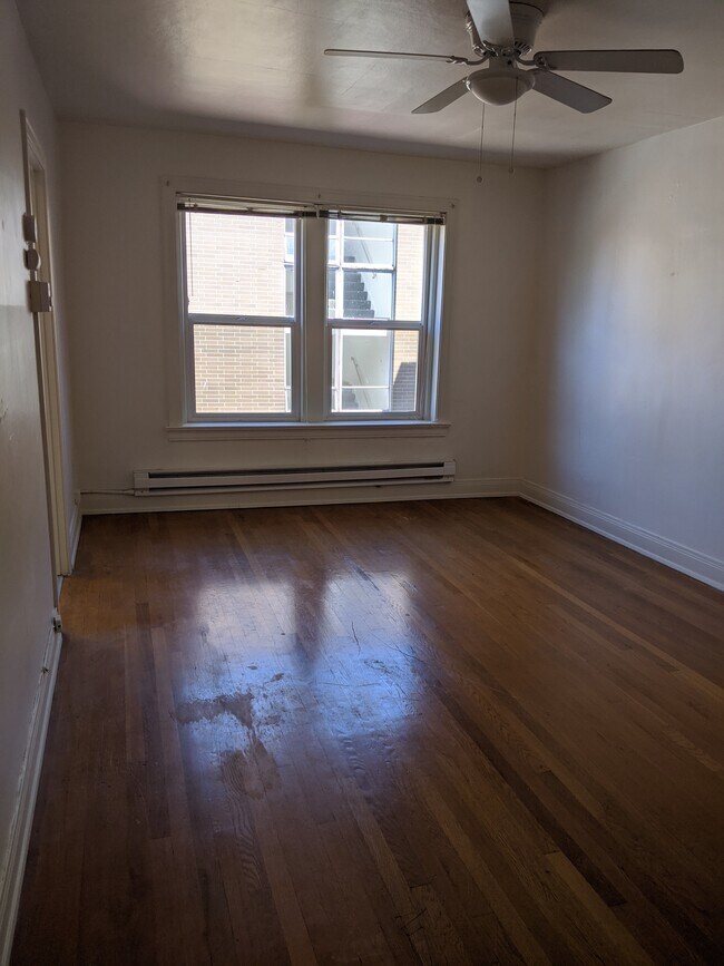 Building Photo - 4105 Brooklyn Ave NE