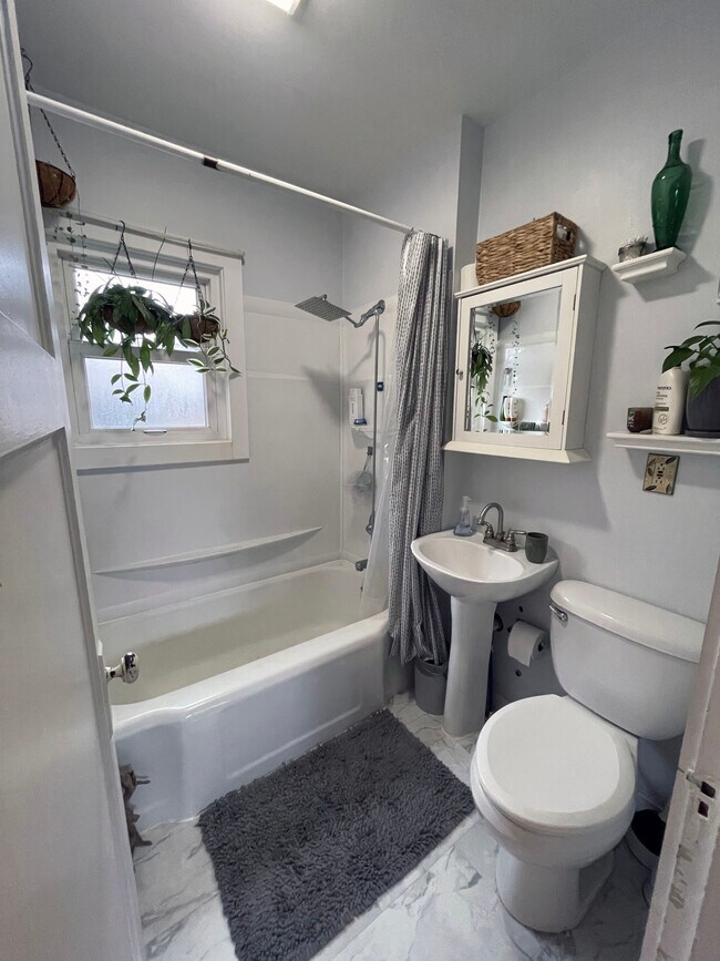 Foto del edificio - 25 N Reserve Ave