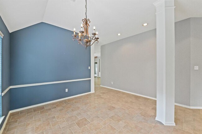Building Photo - 3702 Glenhill Dr