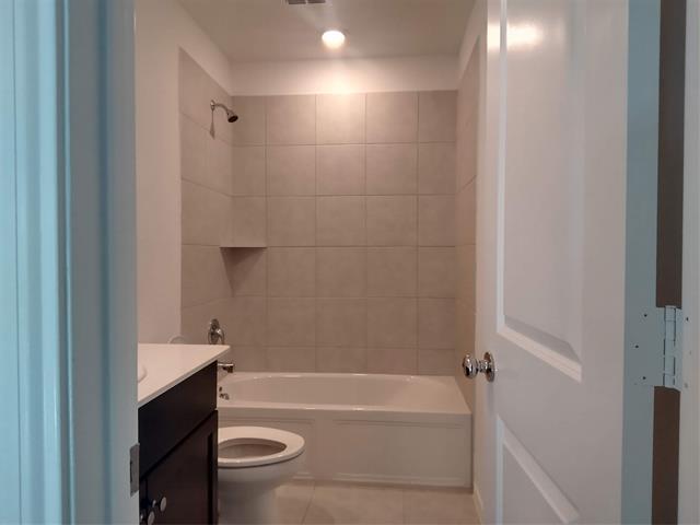 Foto del edificio - 5724 Rockrose Ln