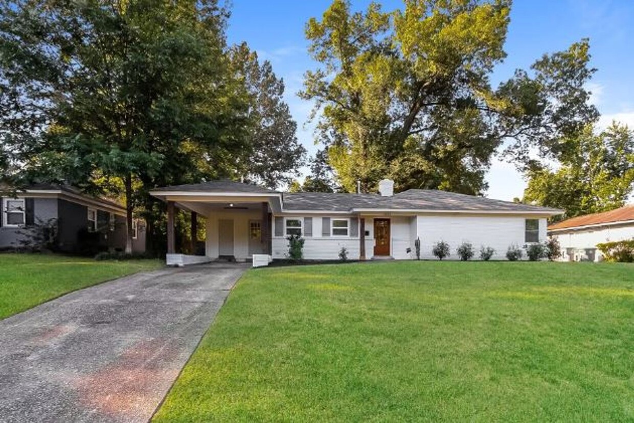 Primary Photo - Contemporary Home in White Station School ...