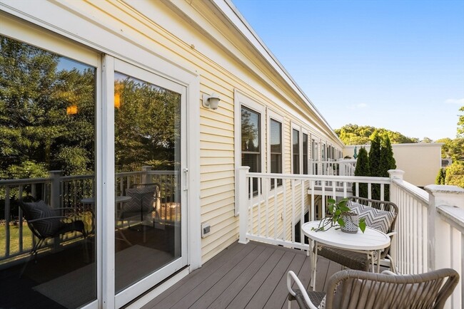 Building Photo - 24 S Bulfinch St