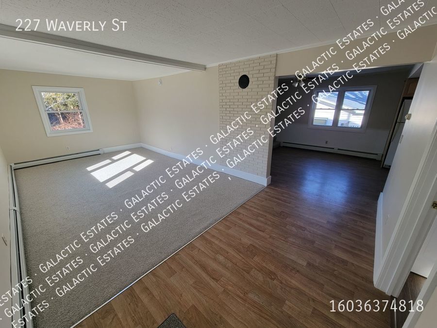 Primary Photo - East Side Neighborhood 4 Bedroom 1.5 bath ...