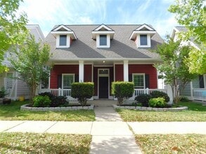 Building Photo - 1104 Hayden Ln