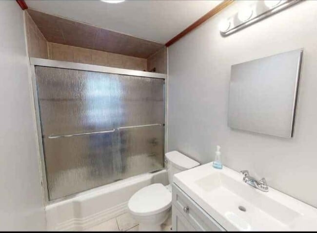 Building Photo - 71 Wilshire St Building Photo - 71 Wilshire St