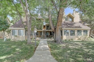 Building Photo - 4721 Spine Rd