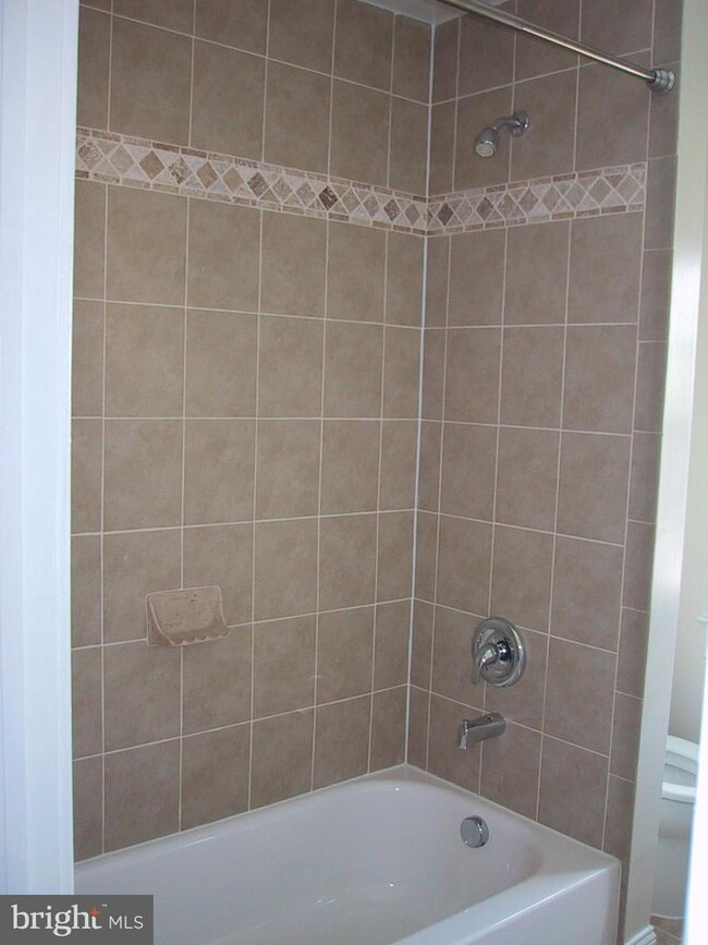 Foto del edificio - 2714 Gray Manor Terrace