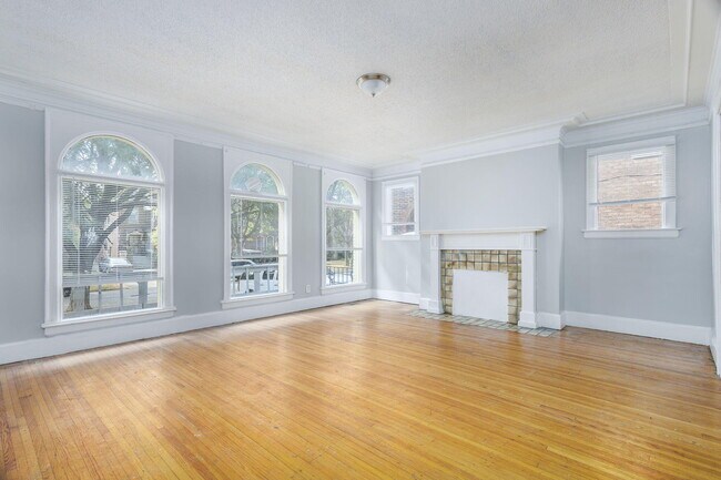 Foto del edificio - 2704 Webb St