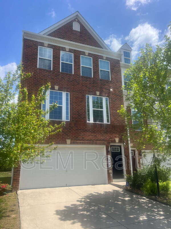 Foto del edificio - 1642 Dorothy Ln