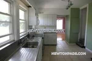 Building Photo - 235 Commonwealth Ave