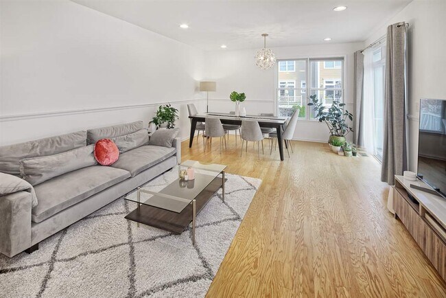 Foto del edificio - 453 Albany Ct