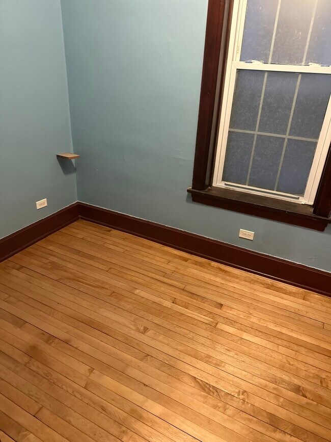 Foto del edificio - 3243 N Hoyne Ave