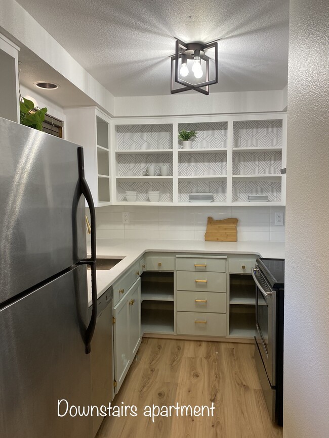 Kitchen - 210 E 3rd Ave