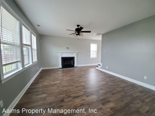 Building Photo - 3 br, 2.5 bath House - 3629 Crosswinds Drive
