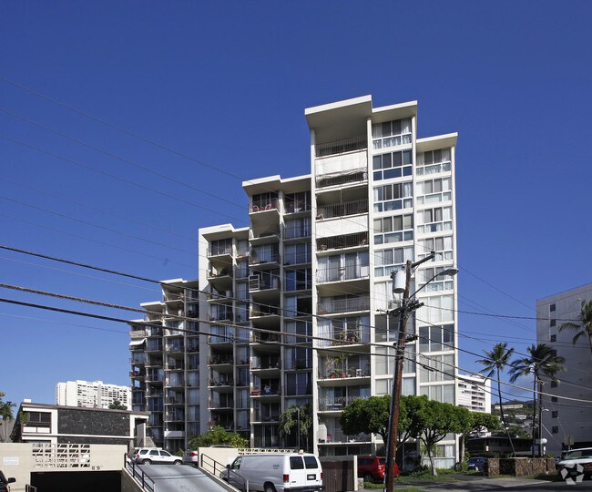 Consulate Apartments Honolulu, HI