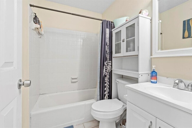 Building Photo - 581 NW Cornell Ave