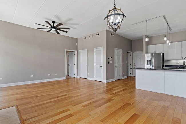 Building Photo - 1301 W Washington Blvd