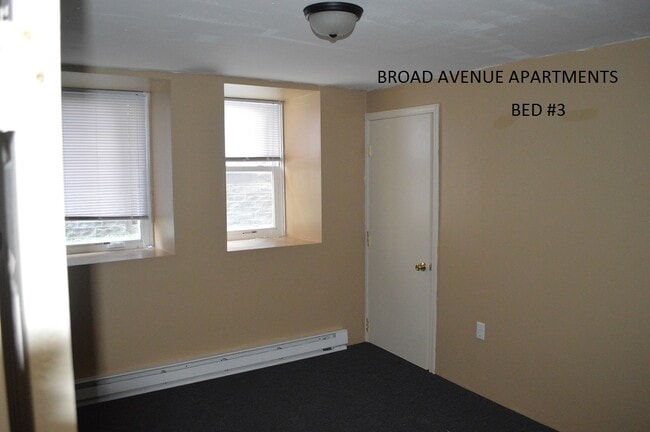 Building Photo - 2213 Broad Ave