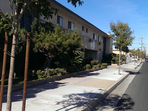 Foto del edificio - 13921 S Normandie Ave