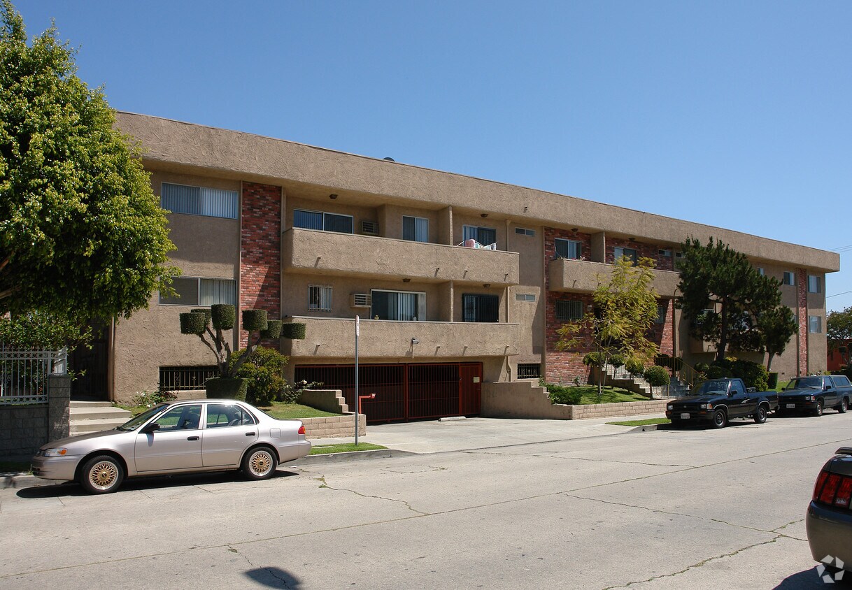 400 N Serrano Ave, Los Angeles, CA 90004 Apartments in Los Angeles