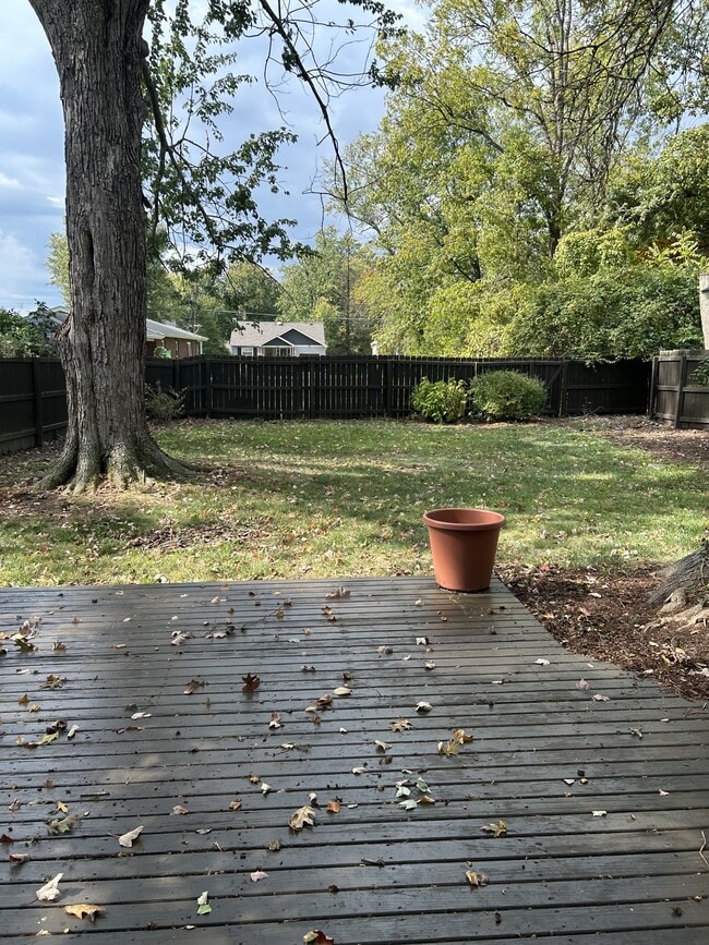 Building Photo - 9477 Highland Ave