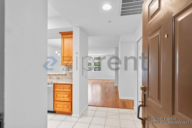 Foto del edificio - 814 Swallowtail Ct