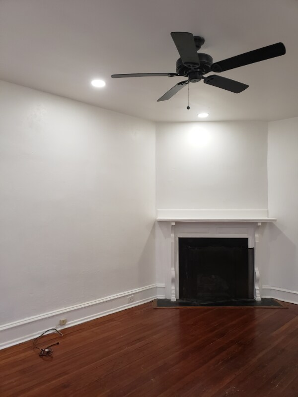 Foto del edificio - 329 W School House Ln