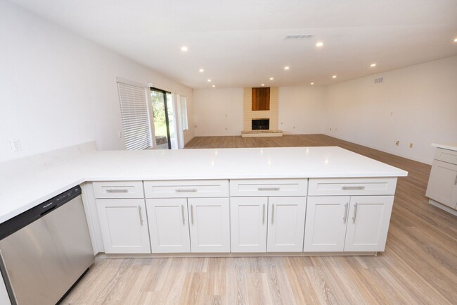 Building Photo - Fully Remodeled home in Fletcher Hills!