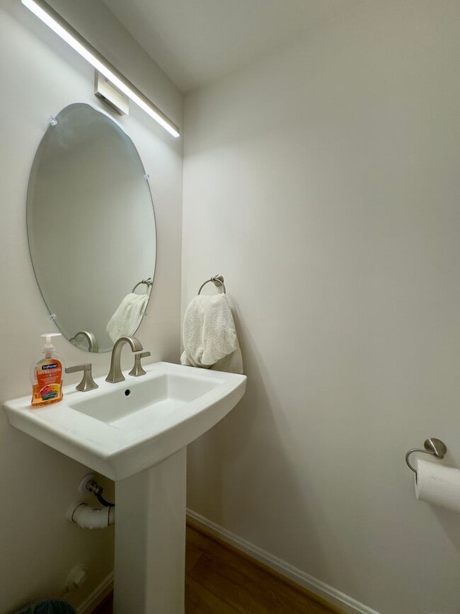 Building Photo - Charming 3 Bedroom/1.5 Bathroom Townhome in Belcamp, MD!