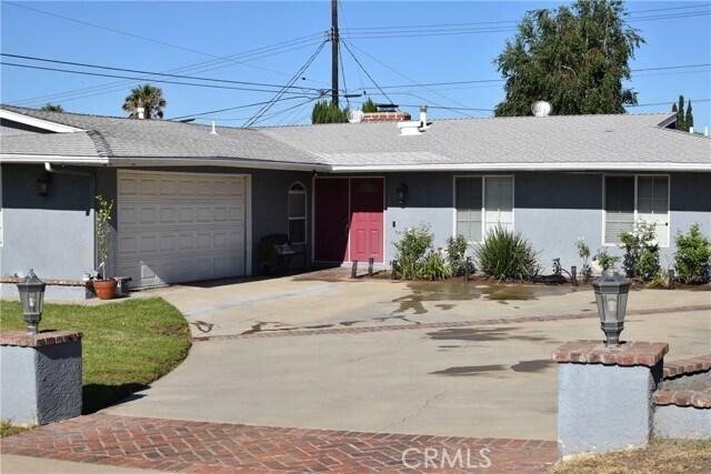 Foto principal - 6216 Mayberry Ave