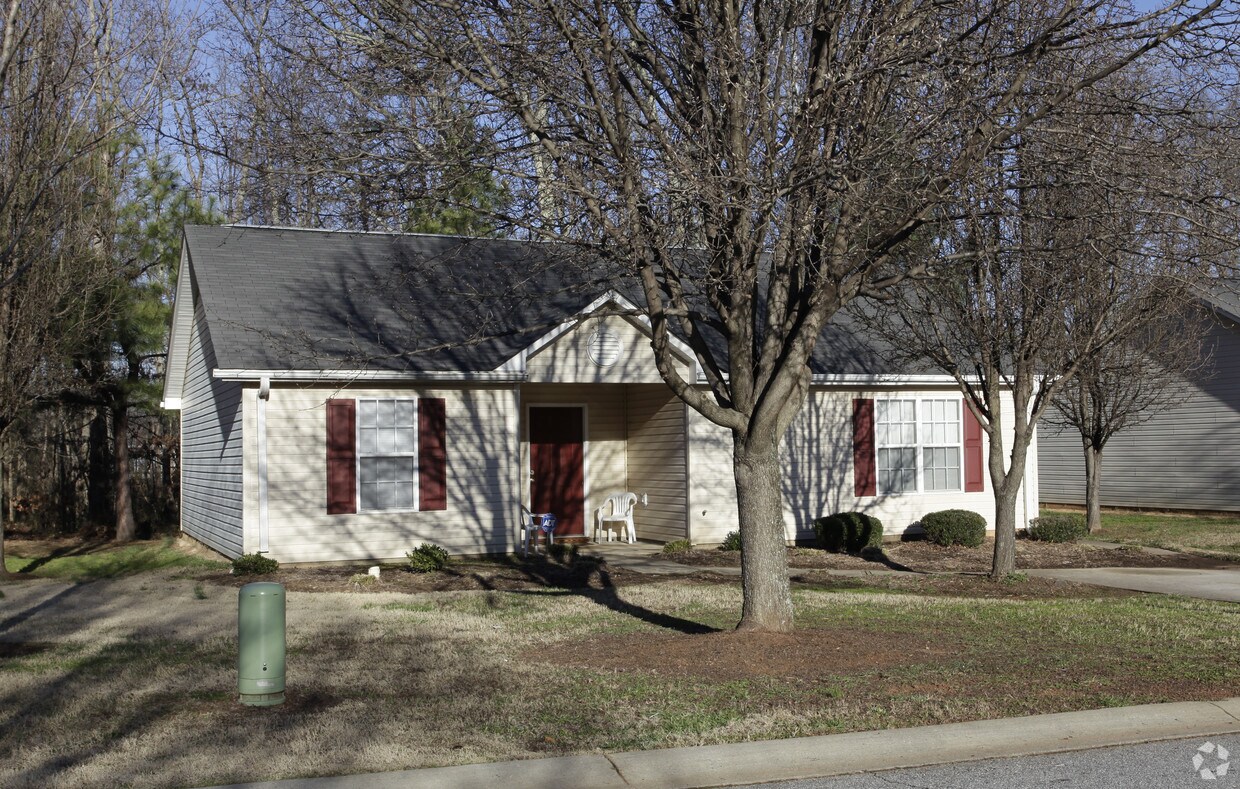 West Acres Winfield - West Winfield Acres