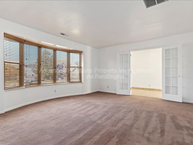 Foto del edificio - 6837 Creekcove Way